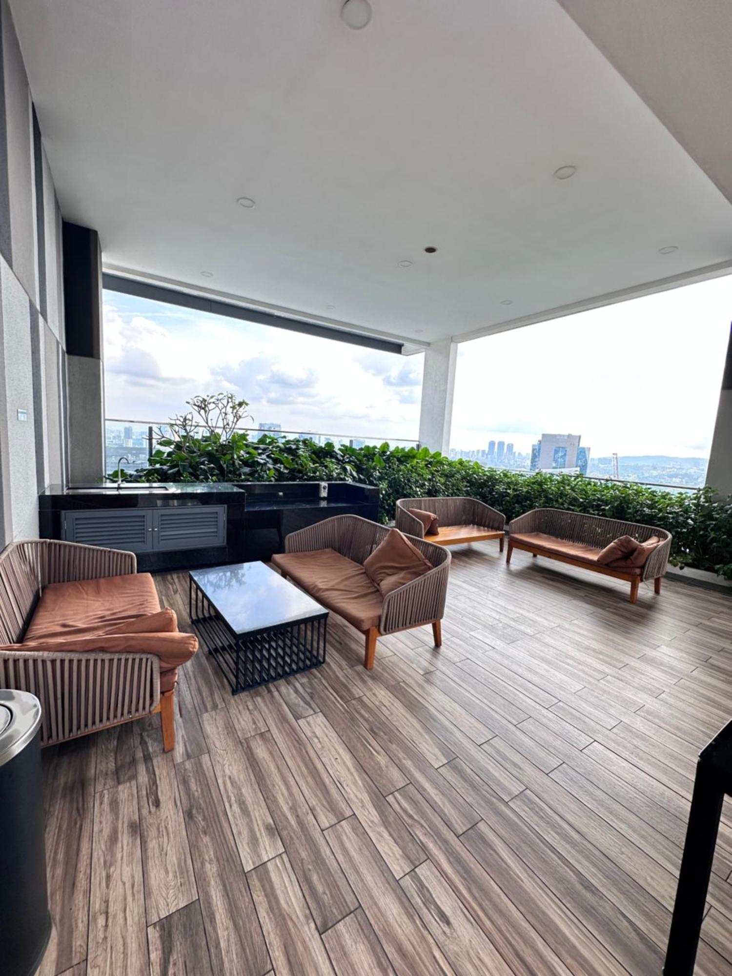 The Luxe Infinitum Klcc By Sahara Kuala Lumpur Exterior foto